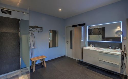 Belle maison rénovée 3 chambres avec terrasse et jardin