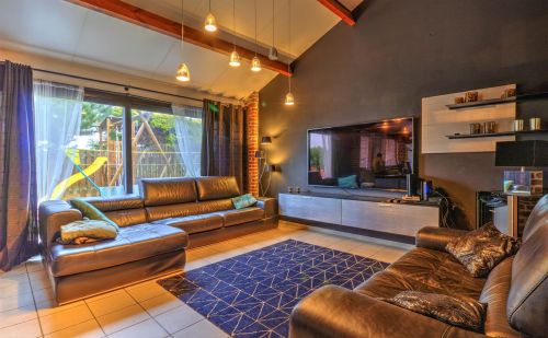 Magnifique rez-de-chaussée type loft avec terrasse et parking Magnifique rez-de-chaussée type loft avec terrasse et parking