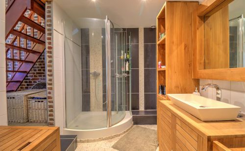 Magnifique rez-de-chaussée type loft avec terrasse et parking Magnifique rez-de-chaussée type loft avec terrasse et parking