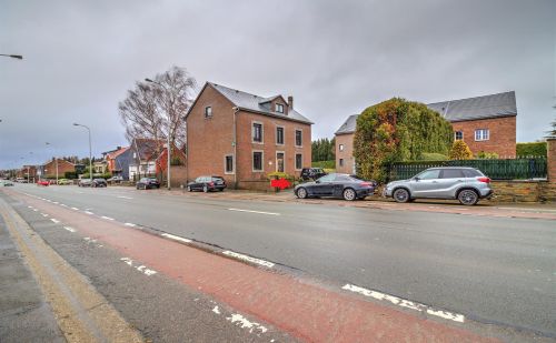 Magnifique rez-de-chaussée type loft avec terrasse et parking Magnifique rez-de-chaussée type loft avec terrasse et parking