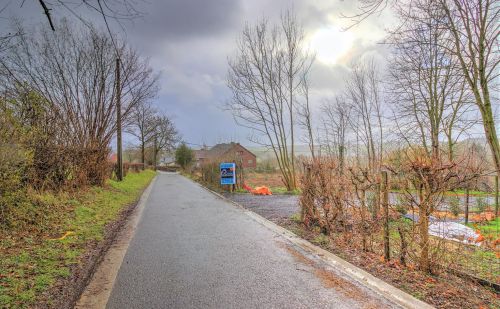 Partie d'un hancien hangar à transformer en habitation