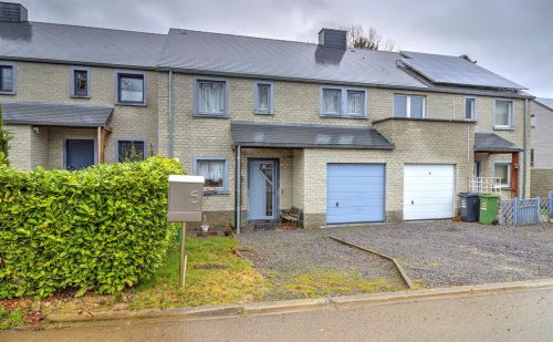 Maison 3 chambres à Florzé avec jardin et garage
