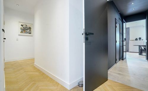 Vaste Penthouse de standing prêt à vous accueillir! Vaste Penthouse de standing prêt à vous accueillir!