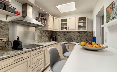 Maison 3 façades sur les hauteurs de Saint-Nicolas