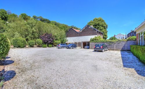 Imposante maison de maître actuellement à usage de bureaux