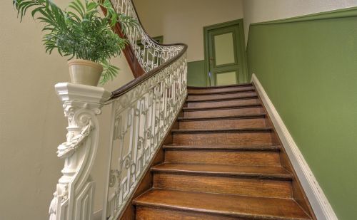 Imposante maison de maître actuellement à usage de bureaux