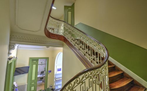 Imposante maison de maître actuellement à usage de bureaux