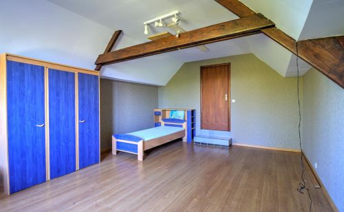 Belle villa 3 chambres avec grand jardin et garages