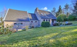 Belle villa 3 chambres avec grand jardin et garages