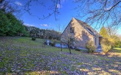 Belle villa 3 chambres avec grand jardin et garages