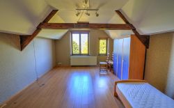 Belle villa 3 chambres avec grand jardin et garages