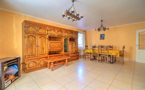 Appartement 2 chambres en bon état situé au rez-de-chaussée