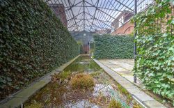 Loft de 100m² avec cour et parking privatif Loft de 100m² avec cour et parking privatif