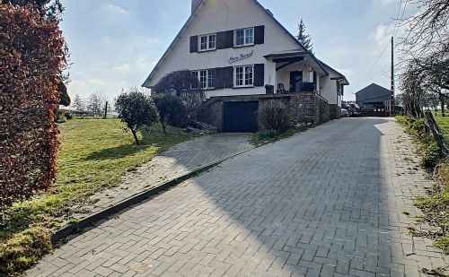 Centre équestre à vendre à Heure-le-Romain