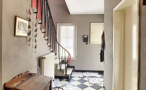 Centre équestre à vendre à Heure-le-Romain