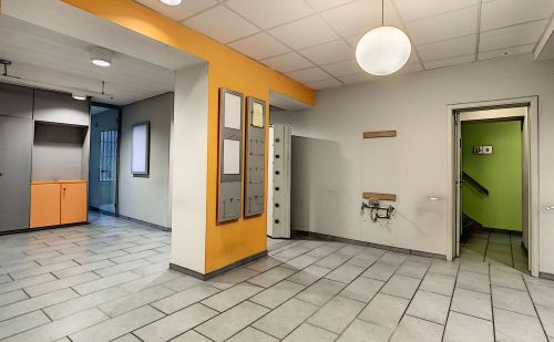 Immeuble commercial avec possibilité d'appartement au centre de Liège