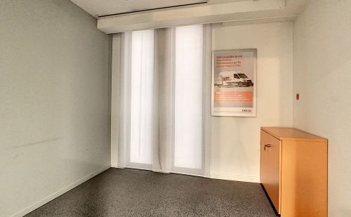 Immeuble de bureaux avec parking privatif au centre de Jupille