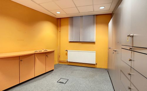 Immeuble de bureaux avec parking privatif au centre de Jupille