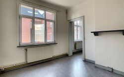 Immeuble à usage actuel de bureaux au centre d'Amay Immeuble à usage actuel de bureaux au centre d'Amay