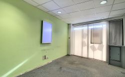 Immeuble commercial avec possibilité d'appartements au centre d'Engis Immeuble commercial avec possibilité d'appartements au centre d'Engis