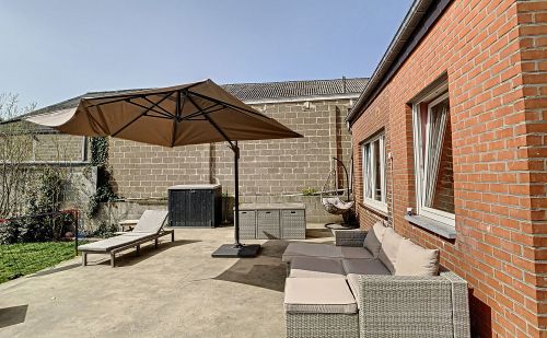 Maison entièrement rénovée au centre de Queue-du Bois