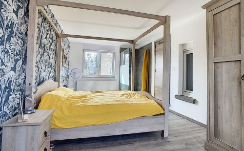 Maison entièrement rénovée au centre de Queue-du Bois