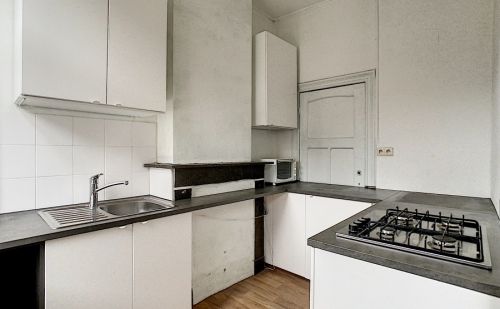Immeuble mixte (rdc + 2 appartements)