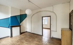 Immeuble mixte (rdc + 2 appartements)