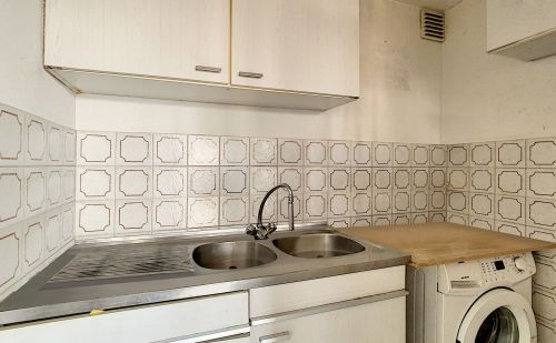 Studio avec vue sur la ville quartier Longdoz à Liège Studio avec vue sur la ville quartier Longdoz à Liège