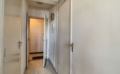 Studio avec vue sur la ville quartier Longdoz à Liège Studio avec vue sur la ville quartier Longdoz à Liège