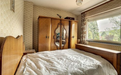 Maison 3 façades à vendre au centre du village Maison 3 façades à vendre au centre du village