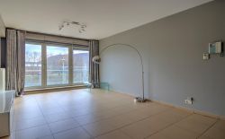 Bel appartement 2 chambres en bon état avec garage Bel appartement 2 chambres en bon état avec garage