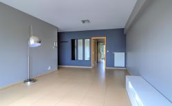 Bel appartement 2 chambres en bon état avec garage Bel appartement 2 chambres en bon état avec garage