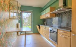 Bel appartement 2 chambres en bon état avec garage Bel appartement 2 chambres en bon état avec garage