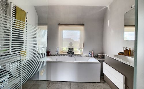 Maison tout confort 3 chambres à vendre à Verlaine Maison tout confort 3 chambres à vendre à Verlaine