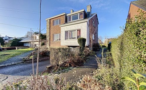 Maison spacieuse à vendre à Oupeye Maison spacieuse à vendre à Oupeye