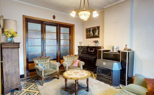 Maison à rénover à Heure le Romain