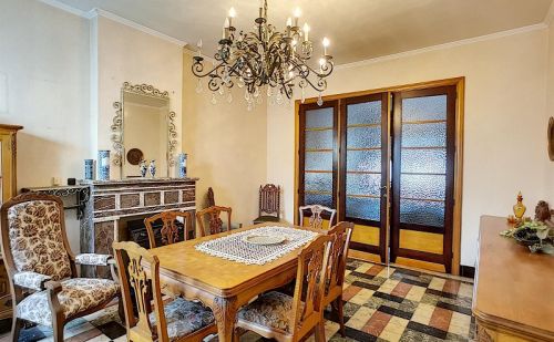 Maison à rénover à Heure le Romain