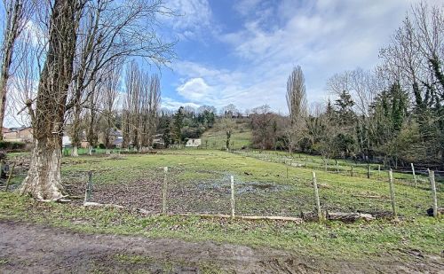 Maison à rénover à Heure le Romain