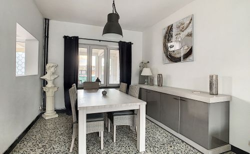 Maison 3 façades sur le haut d'Ougrée