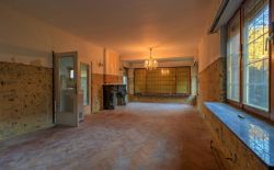 Villa 4 chambres à rénover avec jardin arboré et garage Villa 4 chambres à rénover avec jardin arboré et garage