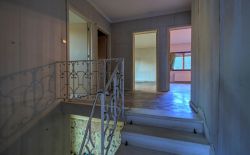 Villa 4 chambres à rénover avec jardin arboré et garage Villa 4 chambres à rénover avec jardin arboré et garage