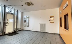 Maison de commerce ou de bureaux au centre de Trooz Maison de commerce ou de bureaux au centre de Trooz