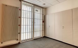 Immeuble de commerce ou de bureaux au centre de Ans