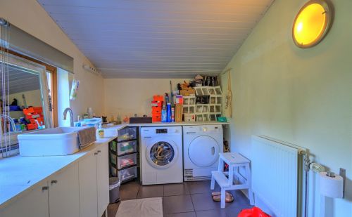 Bungalow 2 chambres avec terrasse et petit jardin