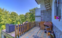 Bungalow 2 chambres avec terrasse et petit jardin