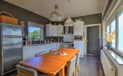 Bungalow 2 chambres avec terrasse et petit jardin