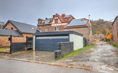 Maison 3 chambres à rénover avec garage et terrasse Maison 3 chambres à rénover avec garage et terrasse