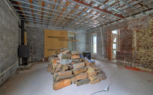 Maison 3 chambres à rénover avec garage et terrasse Maison 3 chambres à rénover avec garage et terrasse