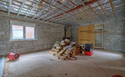 Maison 3 chambres à rénover avec garage et terrasse Maison 3 chambres à rénover avec garage et terrasse